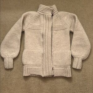 Women’s Sweater Zip Up